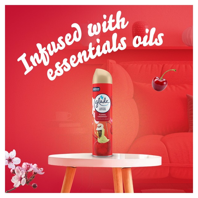 Glade air freshener Floral Cherries 300ml, UK version