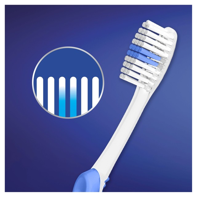 Oral-B 123 Indicator medium manual toothbrush 35, imported from the UK