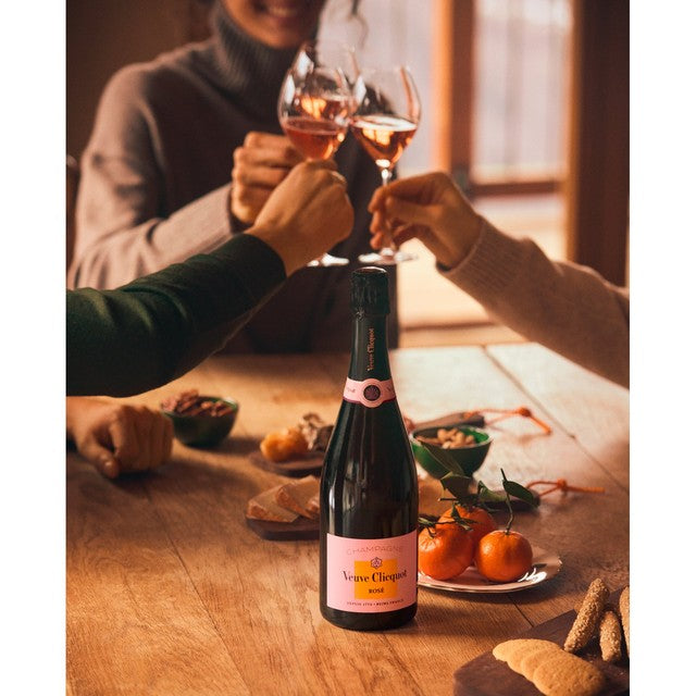 Veuve Clicquot Rosé Champagne 75cl (British brand)