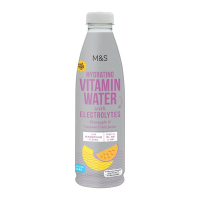 مشروب عصير فيتامين ماء الأناناس والباشن فروت M&S Hydrating 750 مل