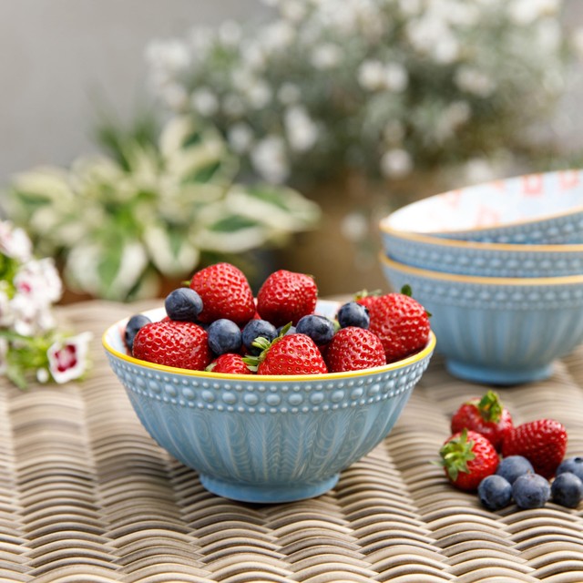 KitchenCraft pale blue detailed ceramic bowl 16x16x7.2 cm, UK version