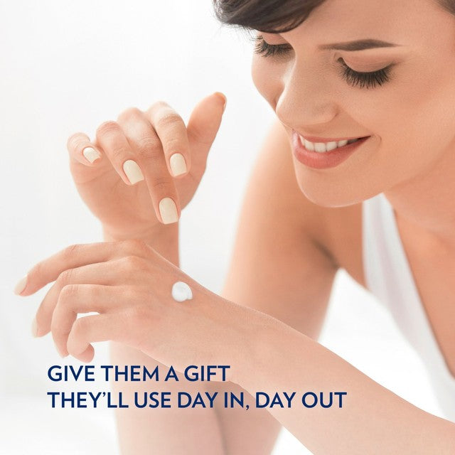 Vaseline beauty bag gift set (British brand)