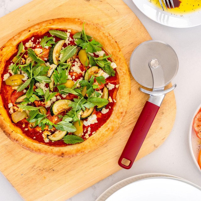 KitchenAid pizza wheel Empire Red, UK version