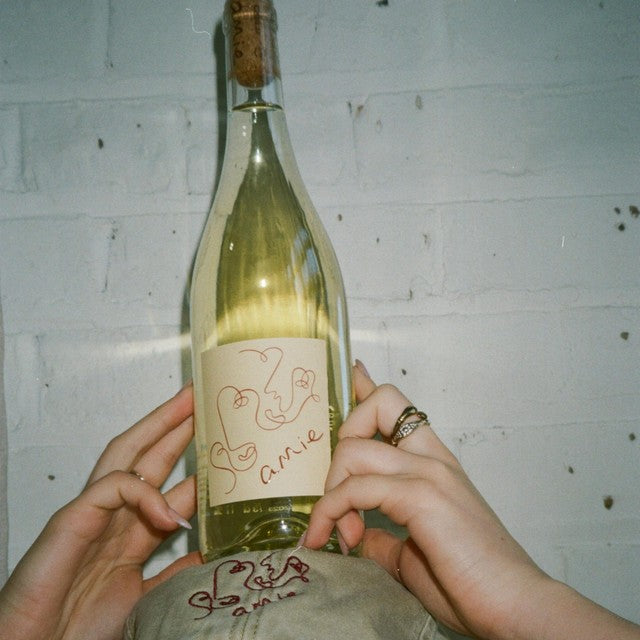 Amie Sauvignon Blanc white wine 75cl - British product