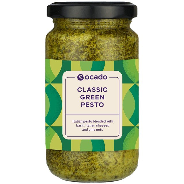 Ocado classic green pesto sauce 190g, imported from the UK