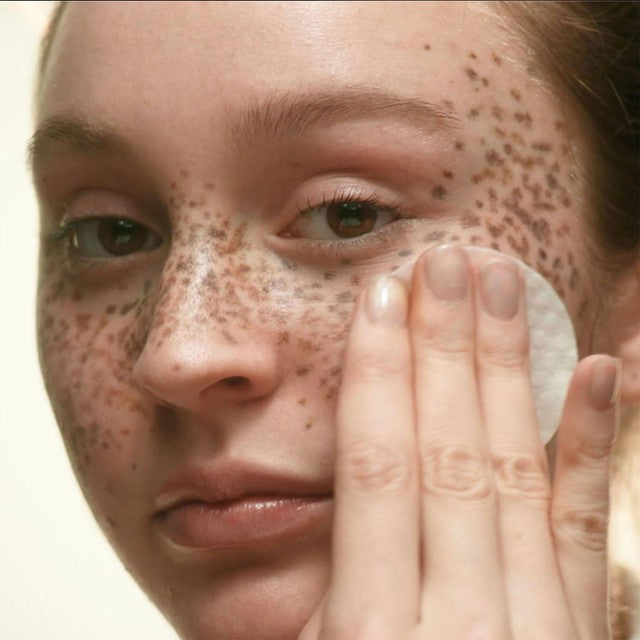 Nip+Fab Glycolic Exfoliating Pads 60 pads, imported from the UK