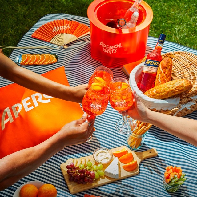 Aperol Aperitivo Italian Spritz 70cl - British product