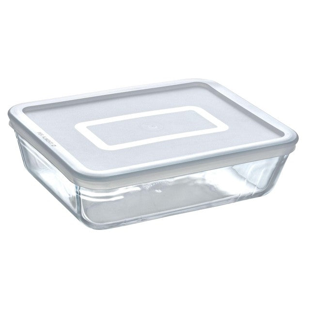 Pyrex glass casserole dish with lid 2.6L, imported from the UK