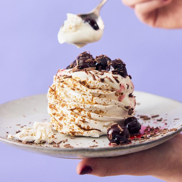 The Glorious Mess caramel meringue nests 4 x 30g (British brand)