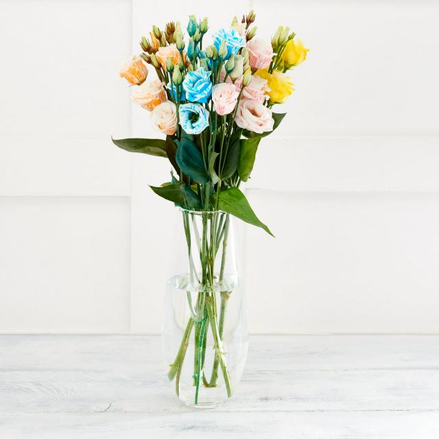 Fun Flowers Dyed Lisianthus