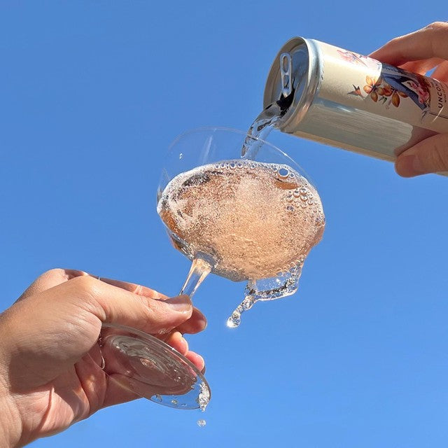 The Uncommon English Bubbly Rosé sparkling wine 4x250ml cans (British brand)