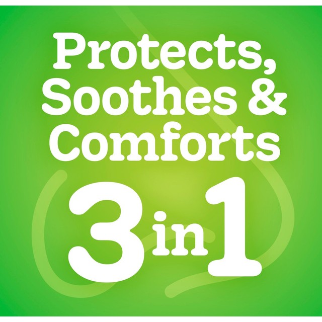 Kleenex Balsam extra large compact pocket tissues, UK version