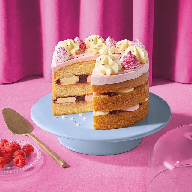 Tarta de frambuesa con vetas de M&S, 960 g, importada del Reino Unido.