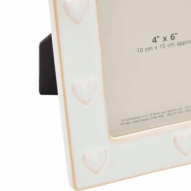 M&S ceramic heart photo frame white 4x6 inch, imported from the UK