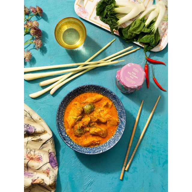 Nonya Secrets red curry mix glass jar (British brand)
