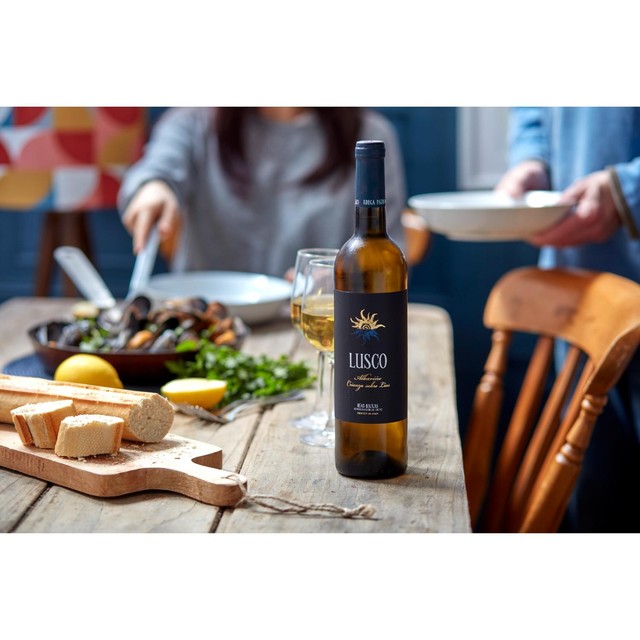 Pazos de Lusco Albariño wine 75cl, imported from the UK