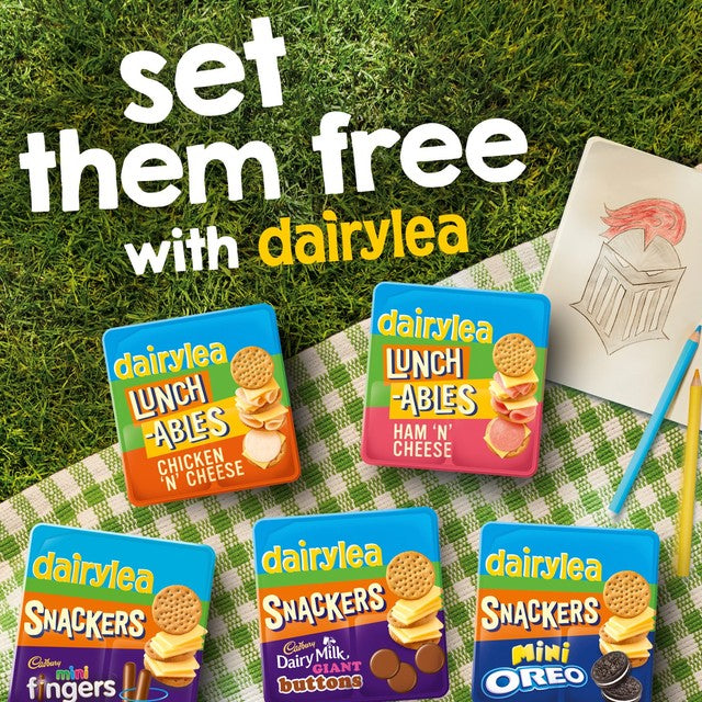 Dairylea Snackers cheese and crackers with mini chocolate fingers 61g - British product