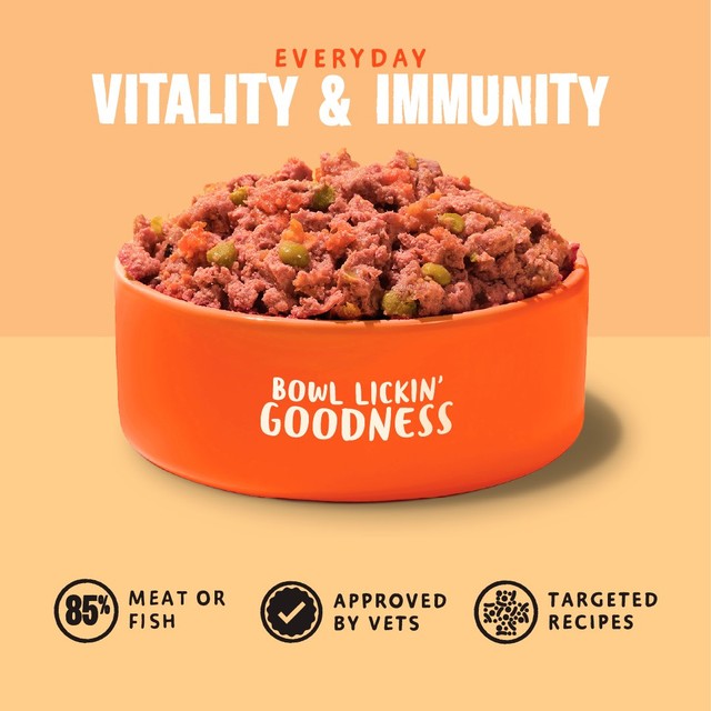 Barking Heads wet dog food Bowl Lickin' Chicken 300g (British brand)