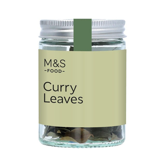 cook with M&S curry leaves, dried - British product