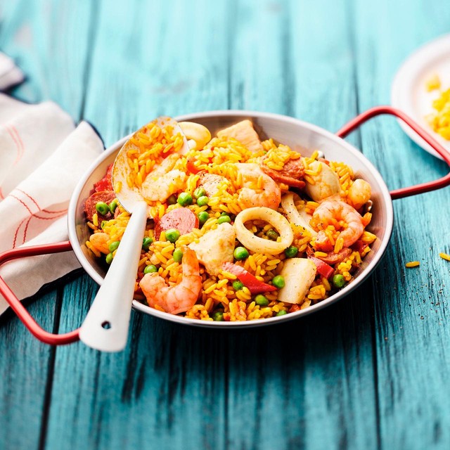 Picard Paella Alla Valenciana frozen meal 900g, imported from the UK
