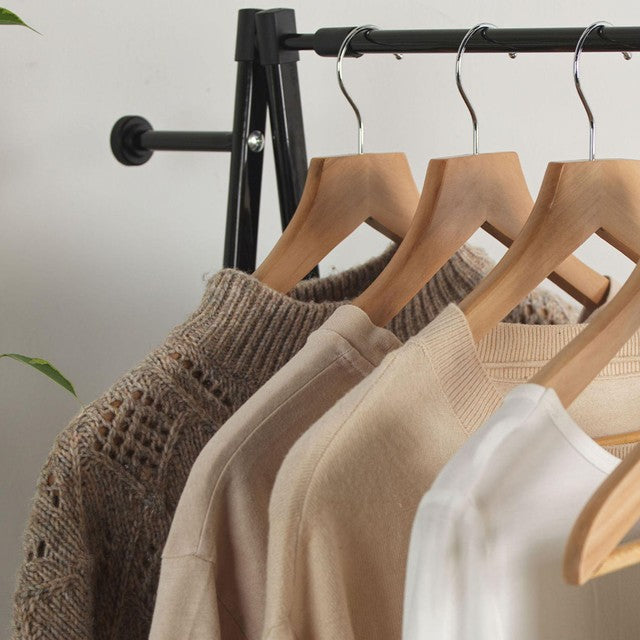 Beldray wooden clothes hangers 5 pack - British product