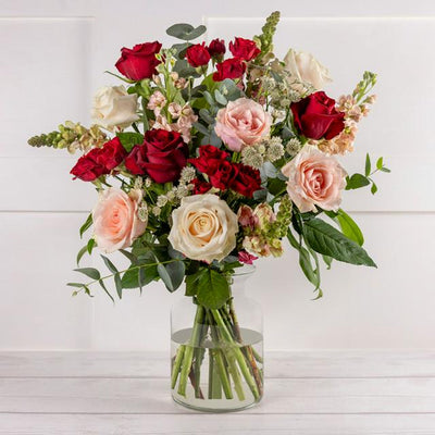 Sainsburys Collection de Roses Saint-Valentin- Acheter en ligne chez McGrocer