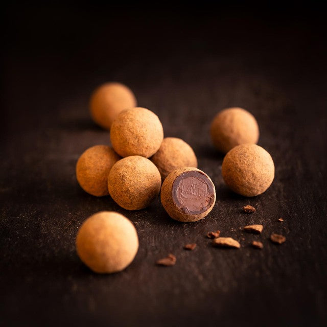 Willies Cacao dark chocolate praline truffles with sea salt 110g (British brand)