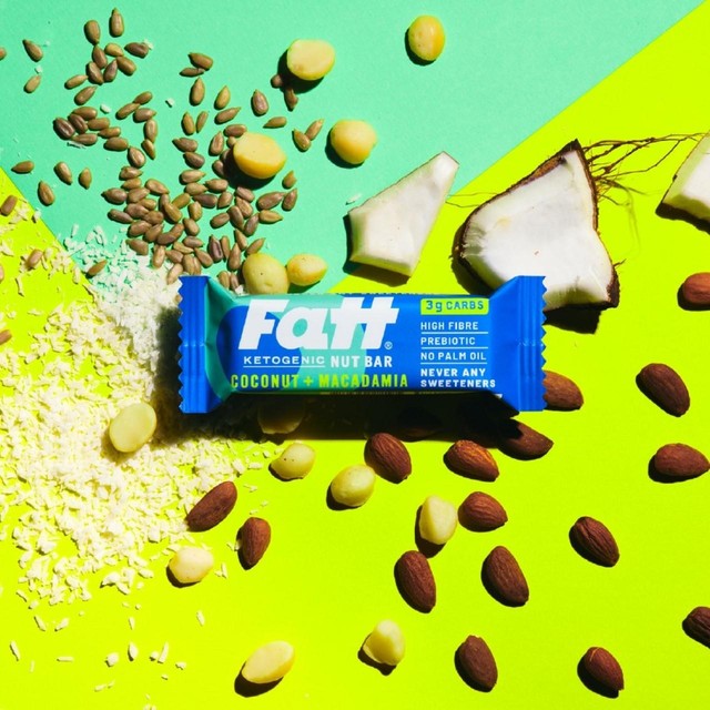 Fatt Coconut & Macadamia Ketogenic Nut Bar 30g - British product