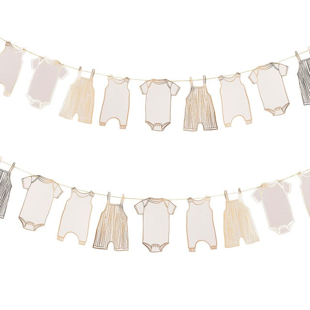 Hootyballoo gold babygrow card garland 2.5m (British brand)