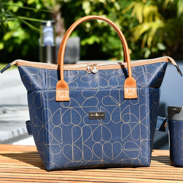 Navigate navy convertible lunch bag 220g - British product