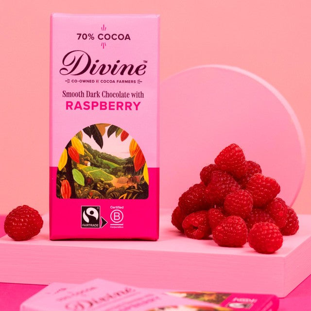 Divine dark chocolate bar with raspberries 90g - British product