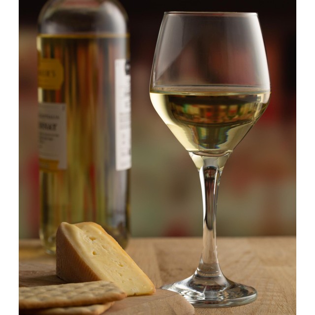 Ravenhead Majestic White Wine Glasses 30cl, imported from the UK