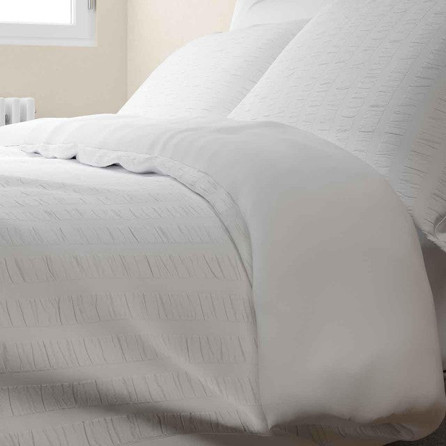 M&S striped seersucker bedding set double white (British brand)