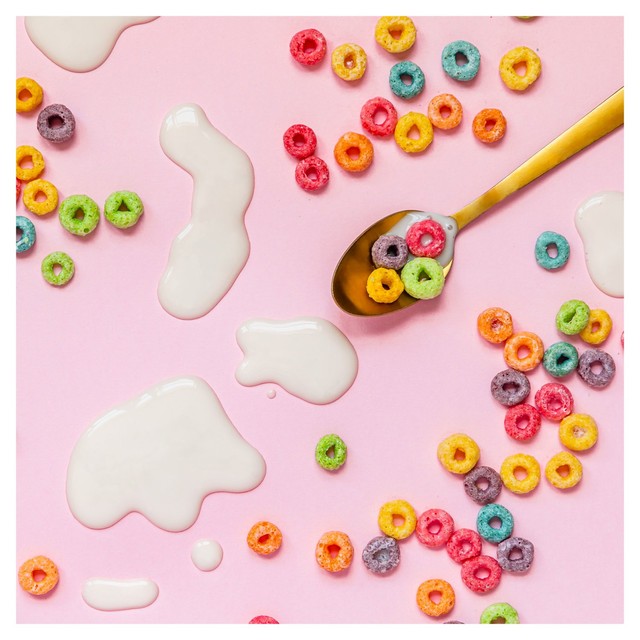 Kellogg's Froot Loops Original Breakfast Cereal - British product