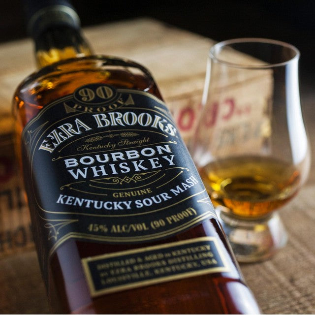 Ezra Brooks Kentucky Straight Bourbon 700ml - British product