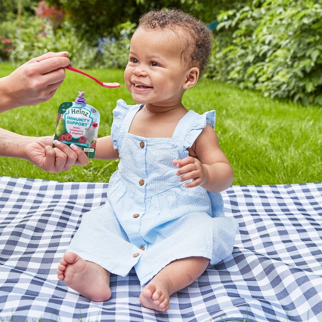 Heinz baby food pouches with strawberry and yogurt for immune support, UK version