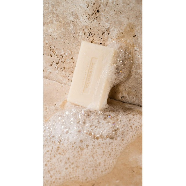 Klorane solid shampoo bar with oat milk 80g, UK version