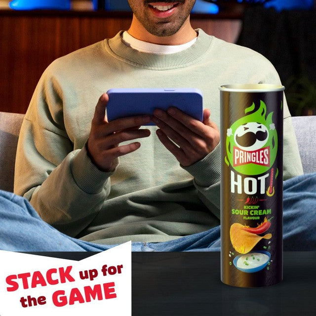 Pringles Hot Kickin' Sour Cream sharing crisps 160g, imported from the UK