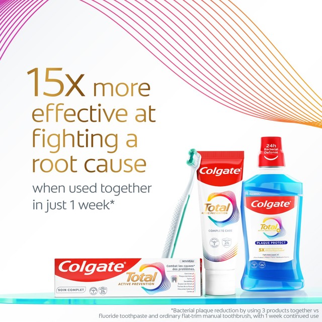Colgate Total manual toothbrush Medium - British product