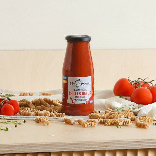 Mr Organic Chilli Garlic Passata 400g, imported from the UK