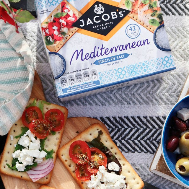 Jacob's Mediterranean Pinch of Salt crackers 5 x 38g multipack, UK version
