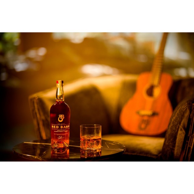 Red Bank Canadian Whisky 70cl, imported from the UK