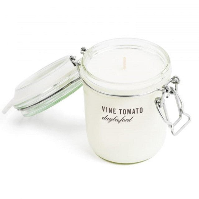 Daylesford Organic Vine Tomato large scented candle 275g - British product