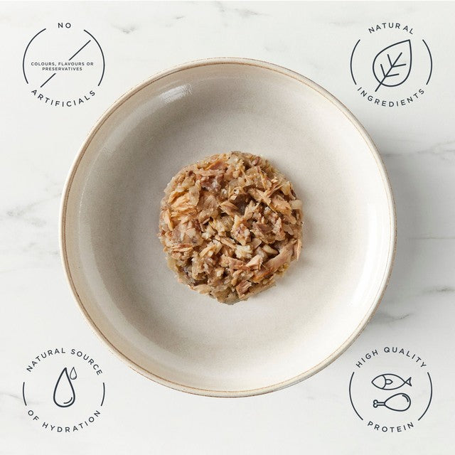 Encore wet cat food fish selection pouches - British product