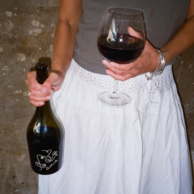Amie red wine 75cl - British product