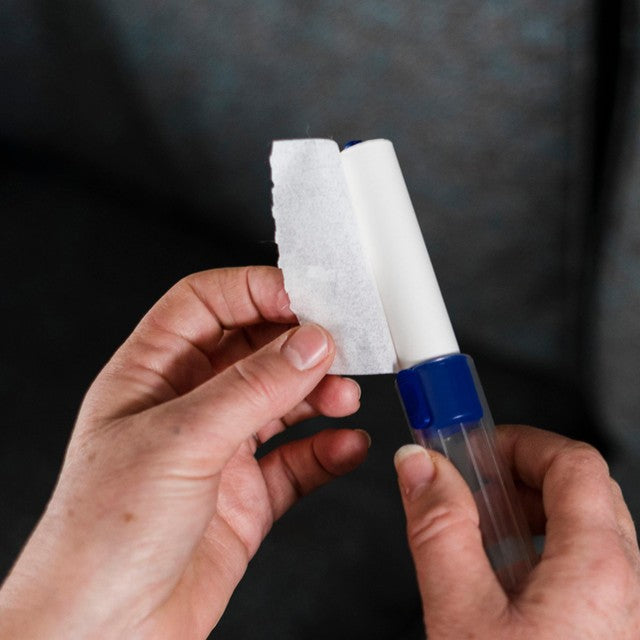 Korbond compact lint roller with 3 refills, imported from the UK
