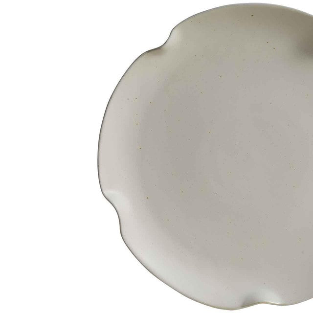 M&S scallop dinner plate cream 27cm, UK version