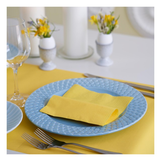 Duni yellow paper party napkins 125 pack (British brand)
