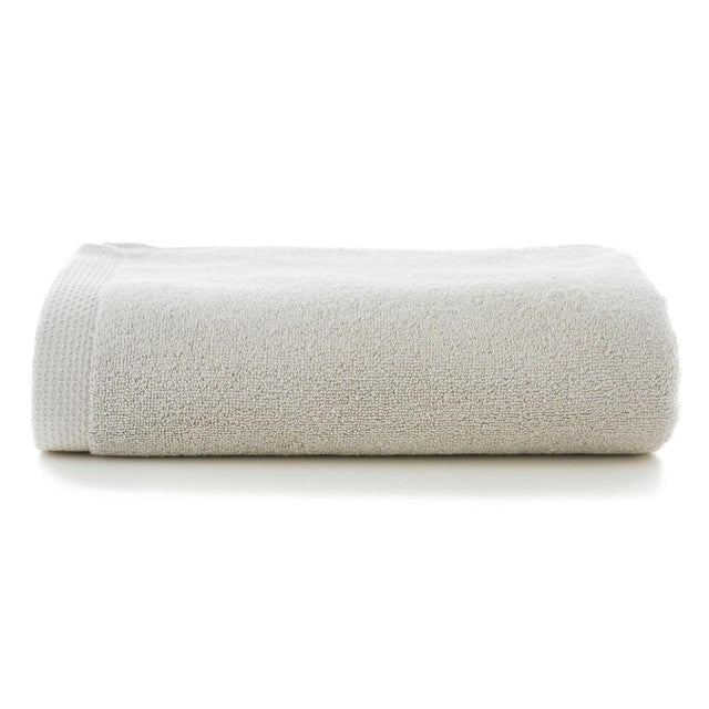 The Lyndon Company bath towel silver (British brand)