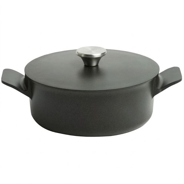 M&S cast aluminium casserole dish 3l, imported from the UK